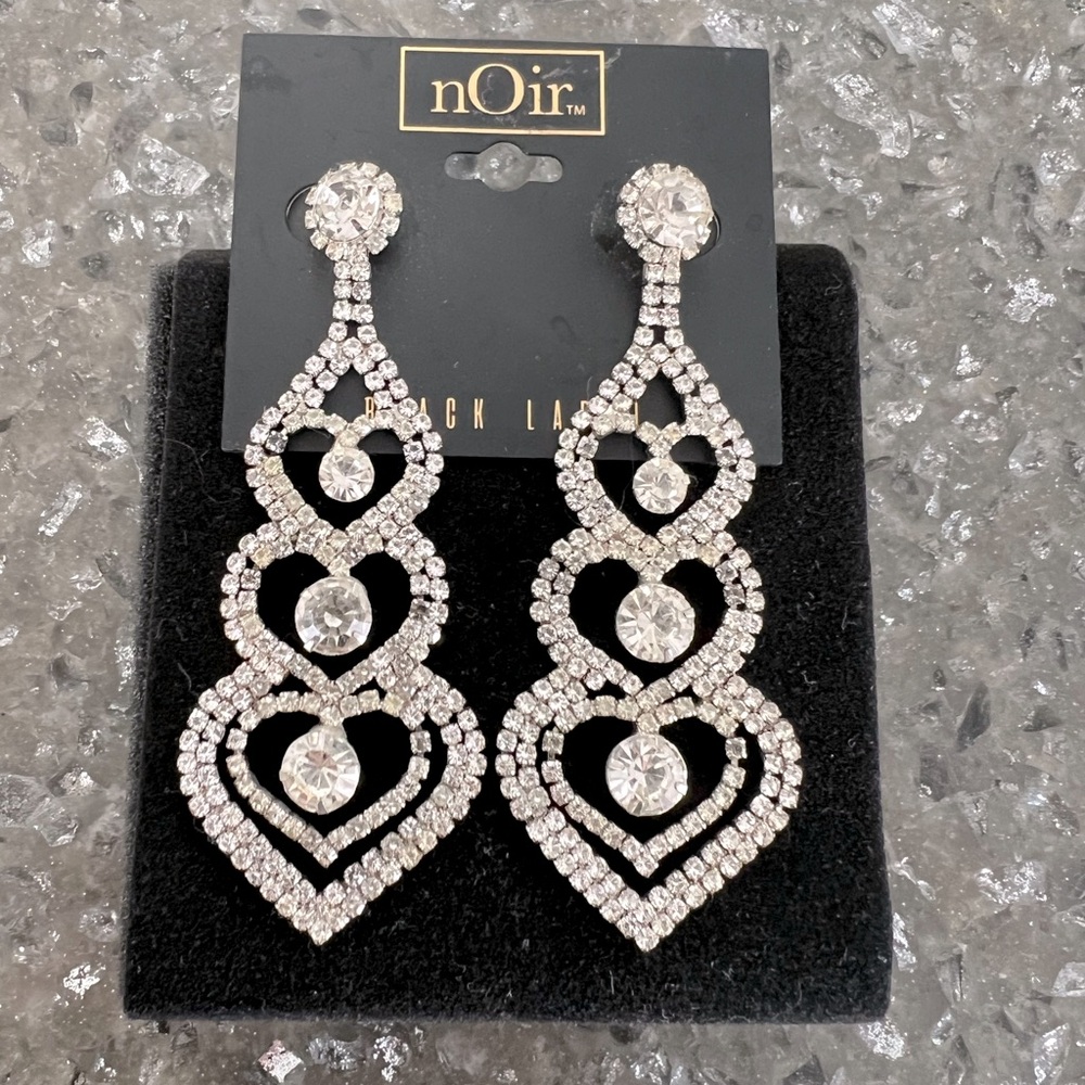 nOir Jewelry Silver Heart Drop Tiered Rhinestone Earrings NEW